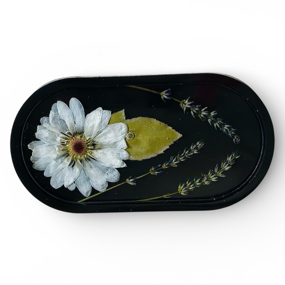 Daisy & Lavender Resin Tray